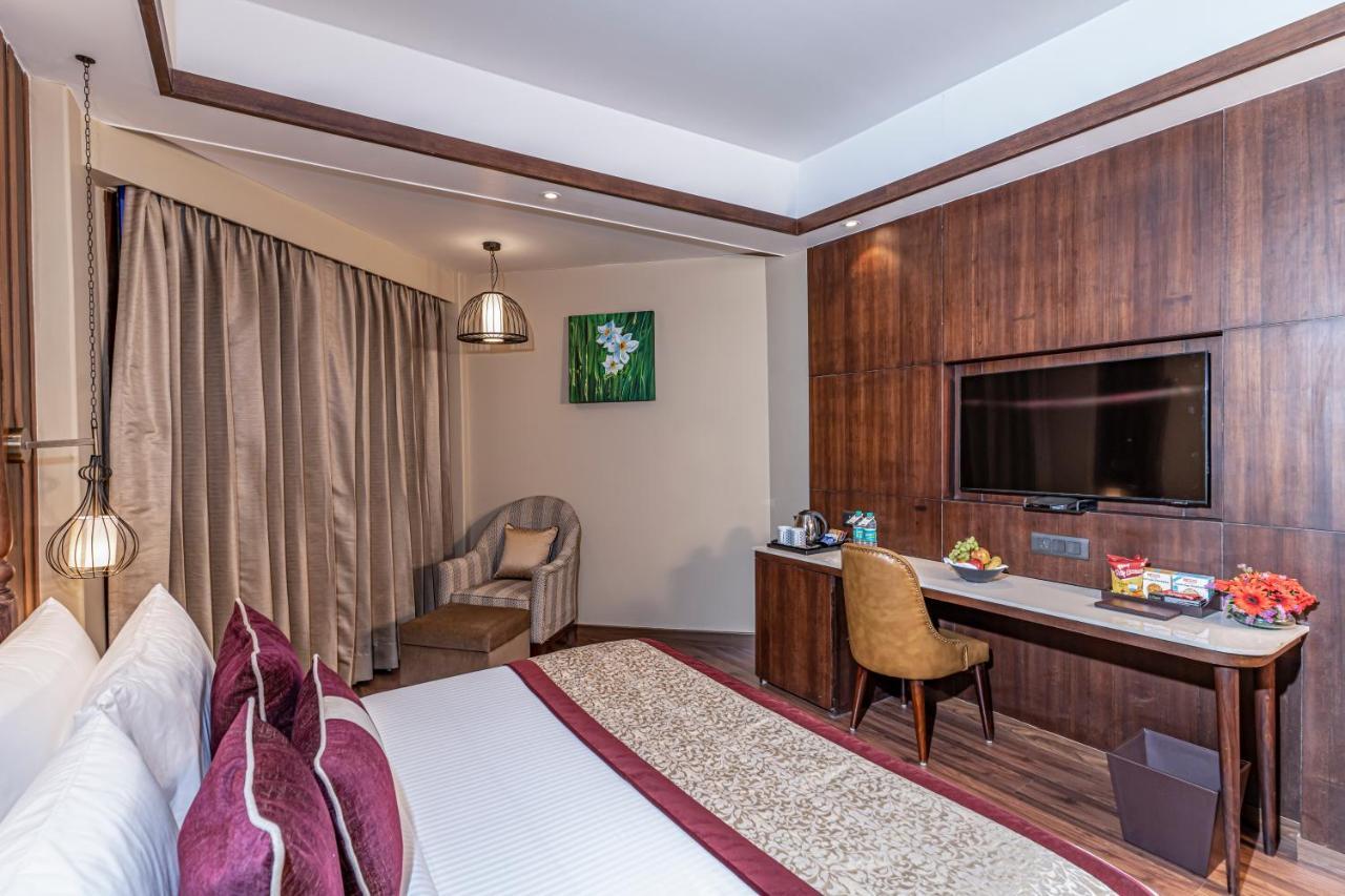 Fortune Khajjiar - Member Itc Hotels' Group Eksteriør billede