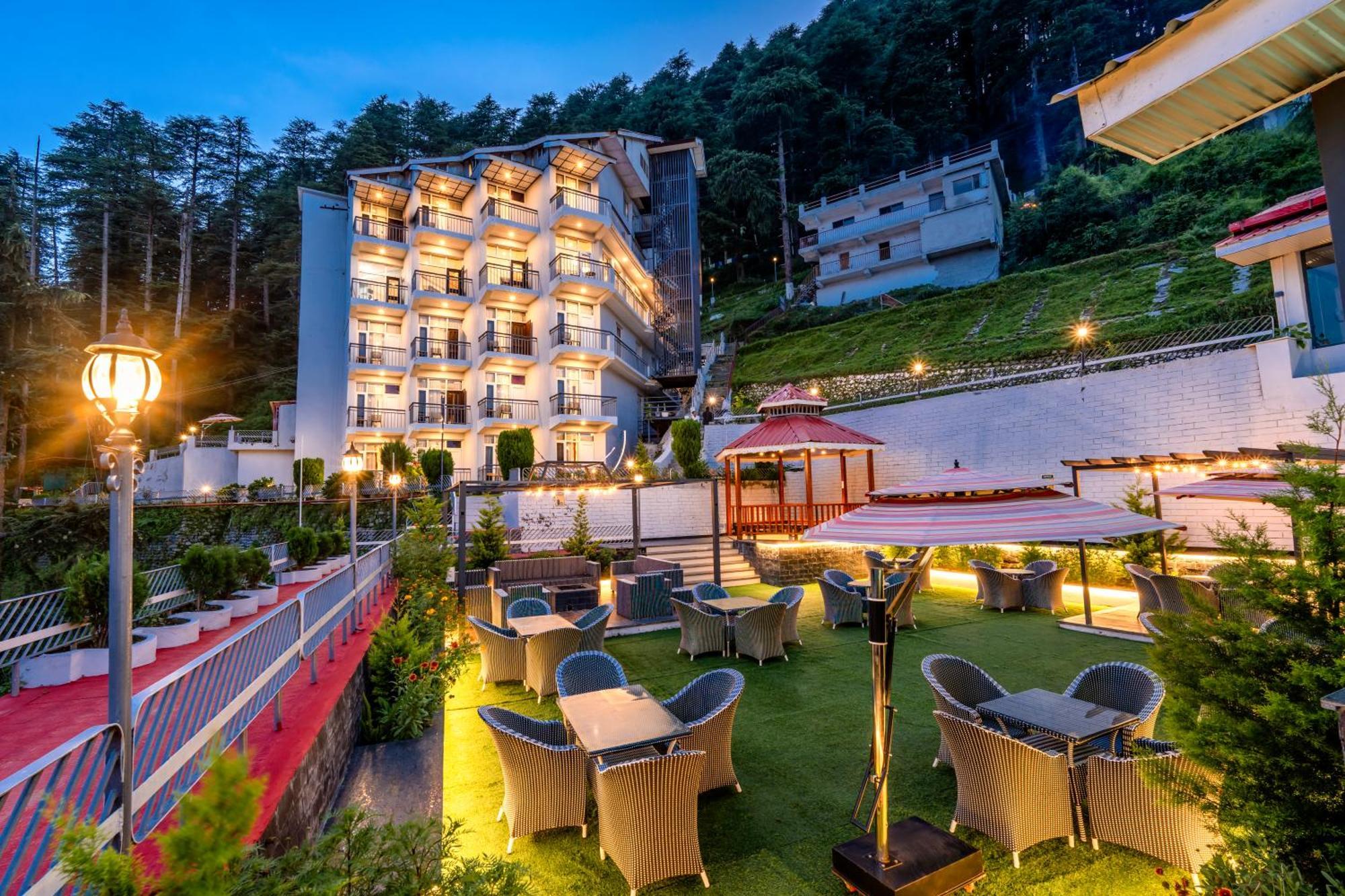 Fortune Khajjiar - Member Itc Hotels' Group Eksteriør billede